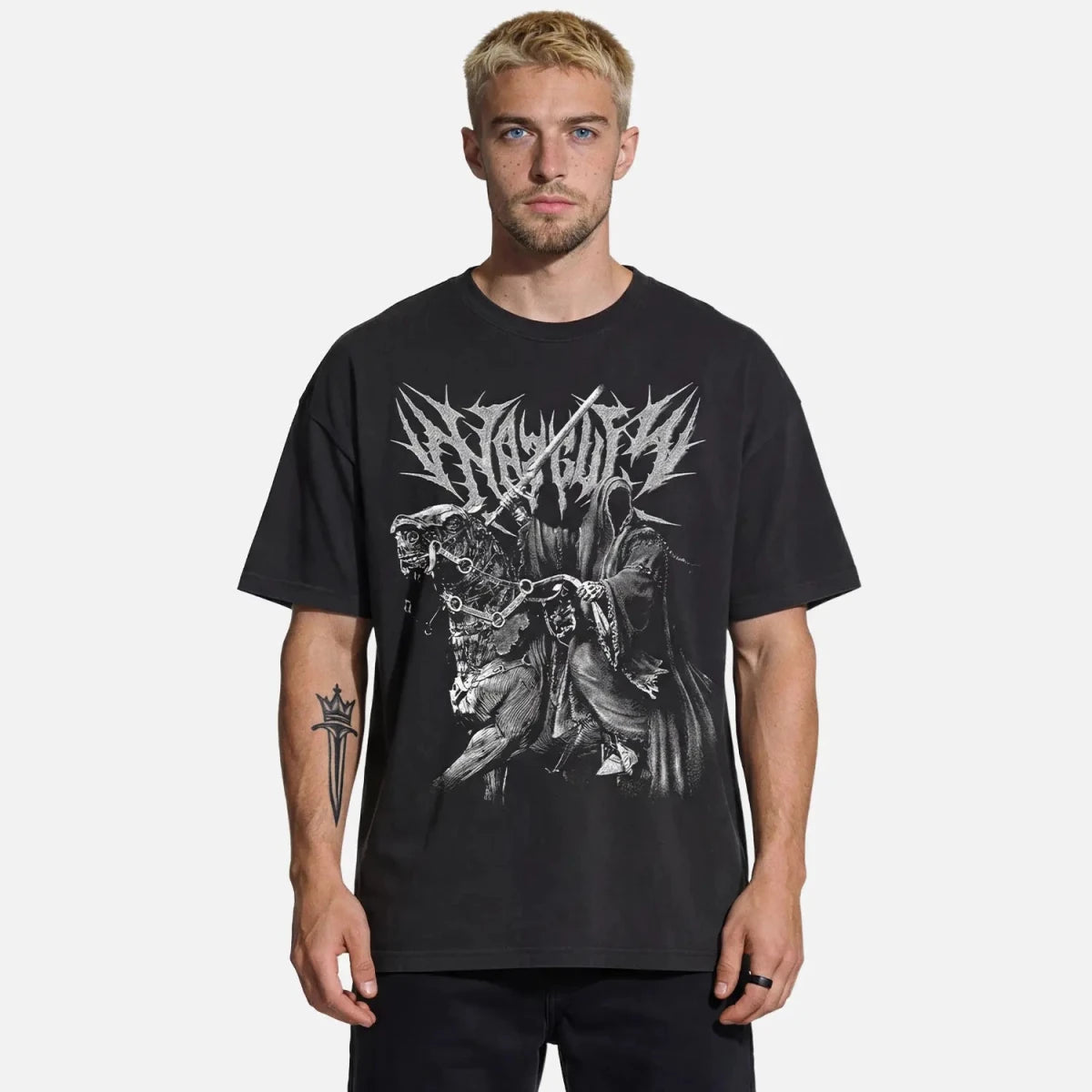 Ringwraith Graphic Tee - Cruel Royalty